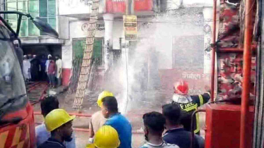 গাজীপুরে পোশাক কারখানায় আগুন, নিয়ন্ত্রণে ৯ ইউনিট