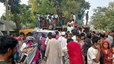 কুড়িগ্রামে ট্রাকচাপায় প্রাণ গেল ইজিবাইকের ৫ যাত্রীর
