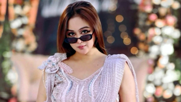 আবারও বিয়ে করলেন অভিনেত্রী চমক!