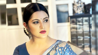 পরীমনির জামিন বাতিল চেয়ে আবেদন