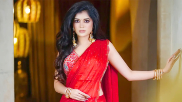 একই জায়গায় আটকে থাকতে চাই না : মধুমিতা